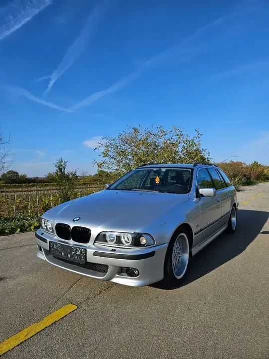 BMW 5 Series 1999 photo 2