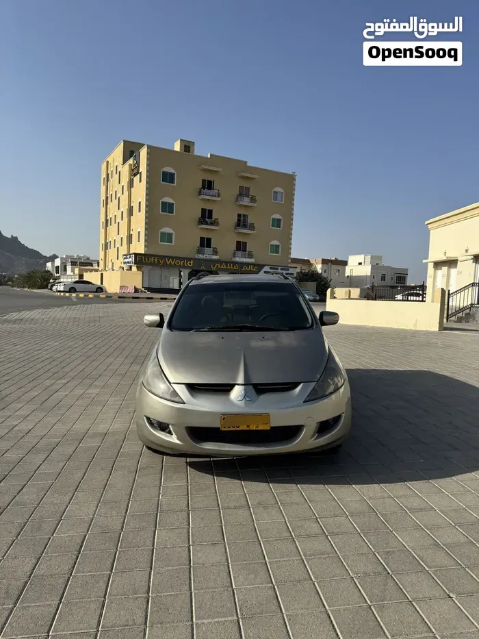 Mitsubishi Grandis