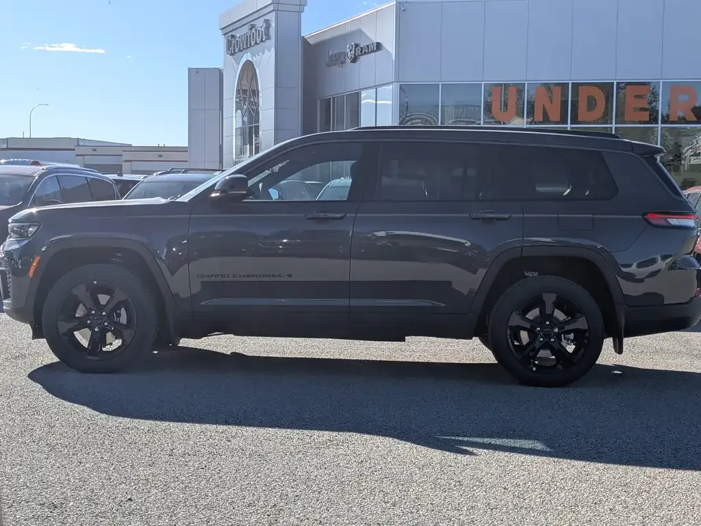 Jeep Grand Cherokee 2026 photo 5