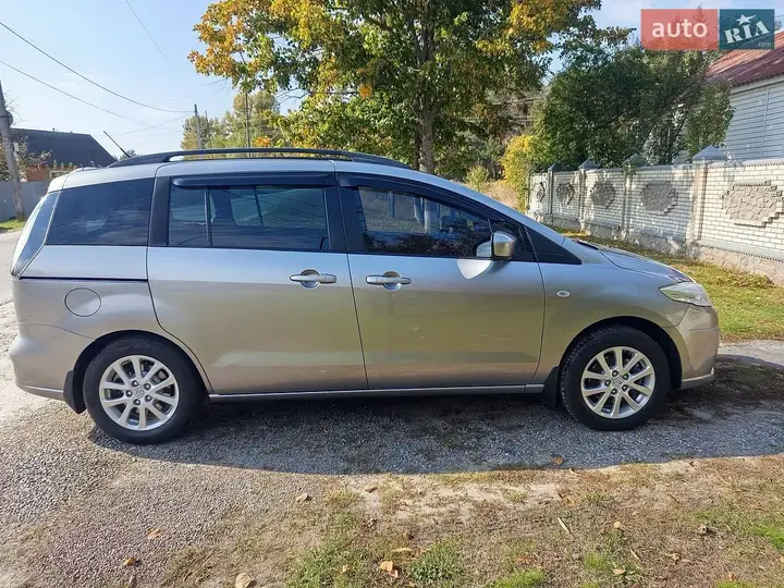 Mazda 5 2010 photo 5