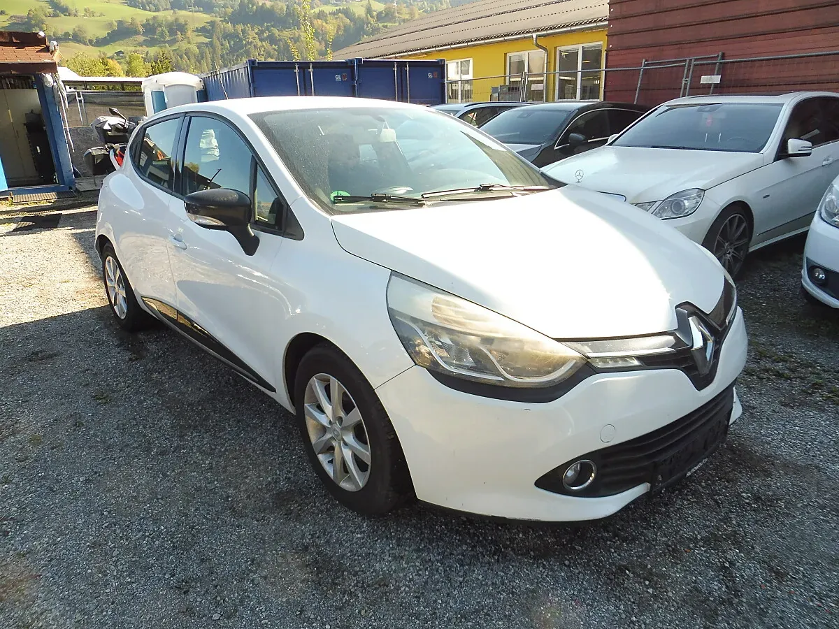Renault Clio 2014 photo 2
