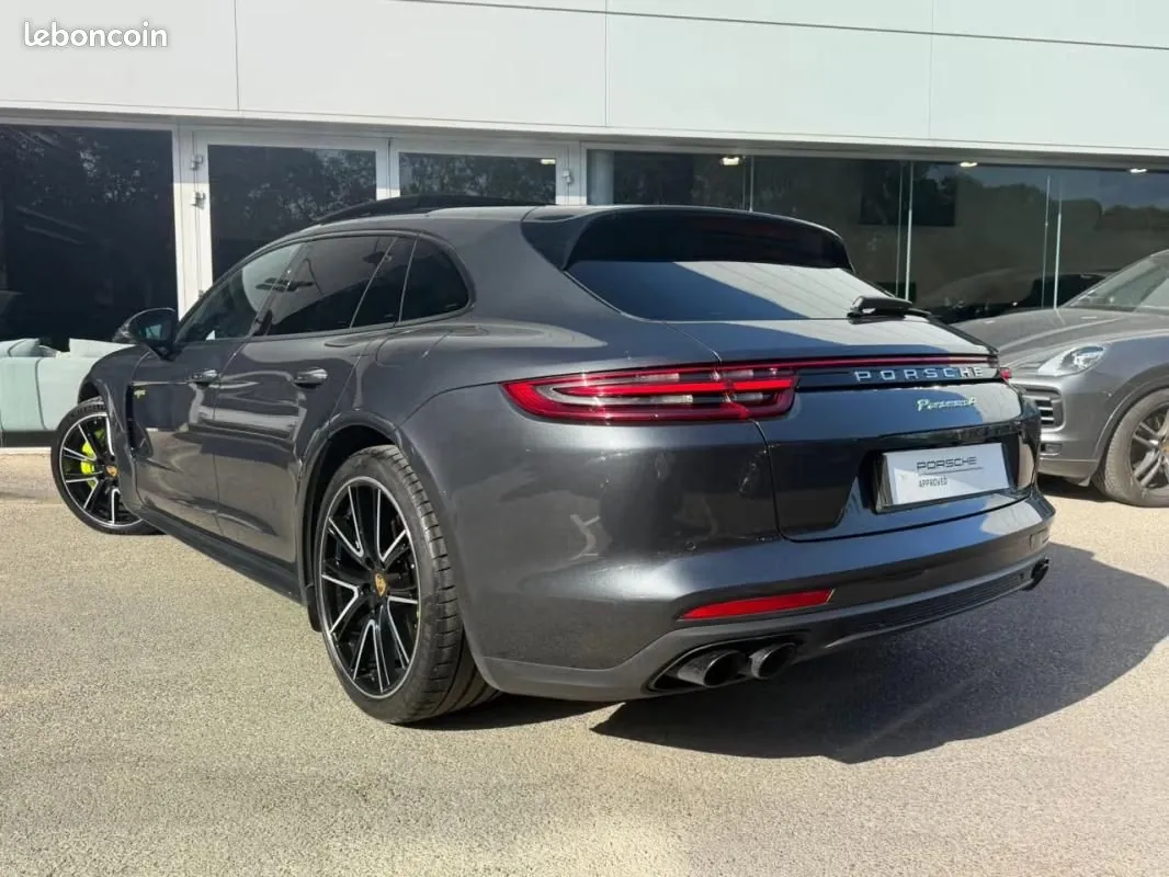 Porsche Panamera 2018 photo 3