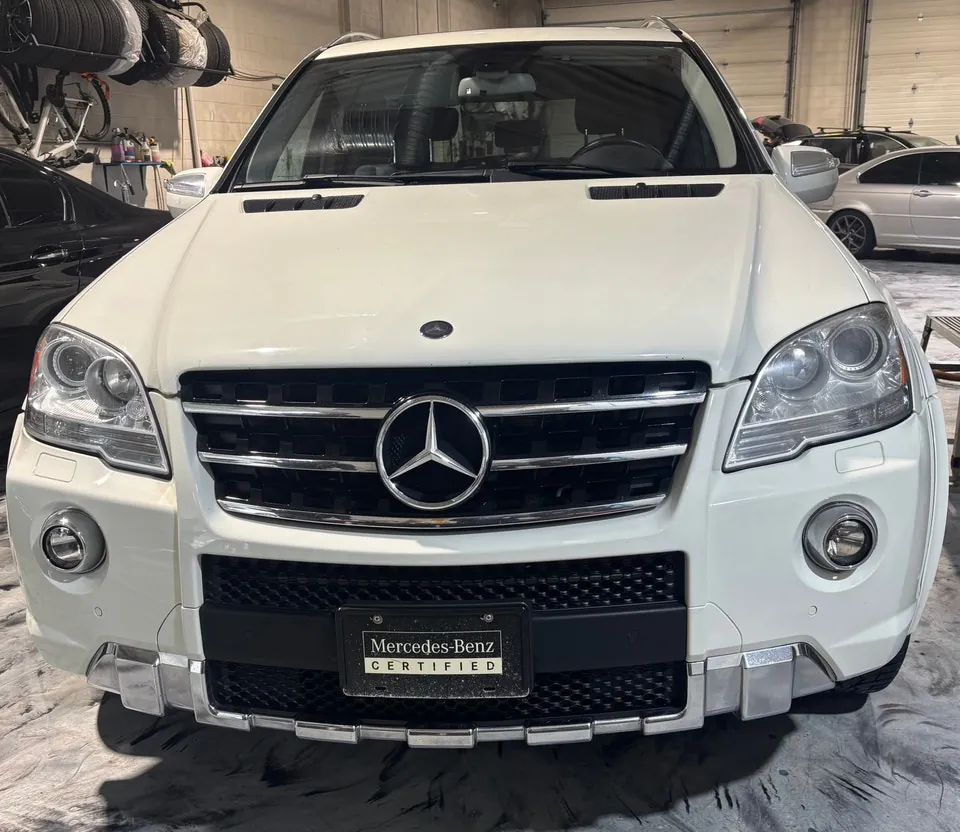 Mercedes-Benz M-Class 2010 photo 2