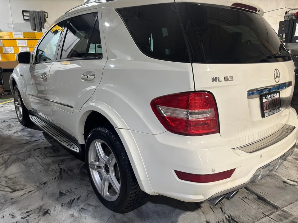 Mercedes-Benz M-Class 2010 photo 3