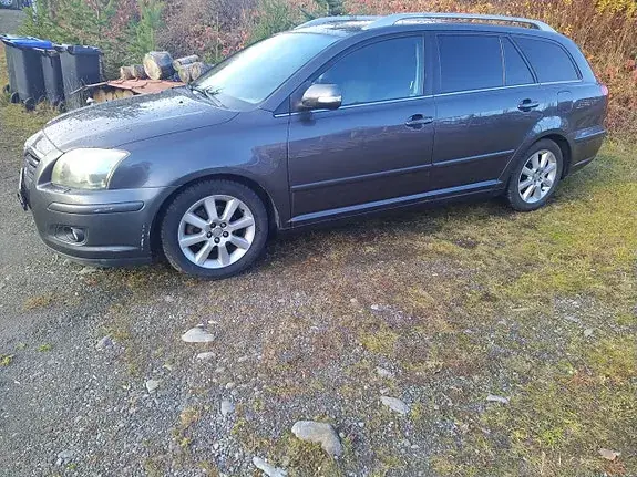 Toyota Avensis 2007 photo 2