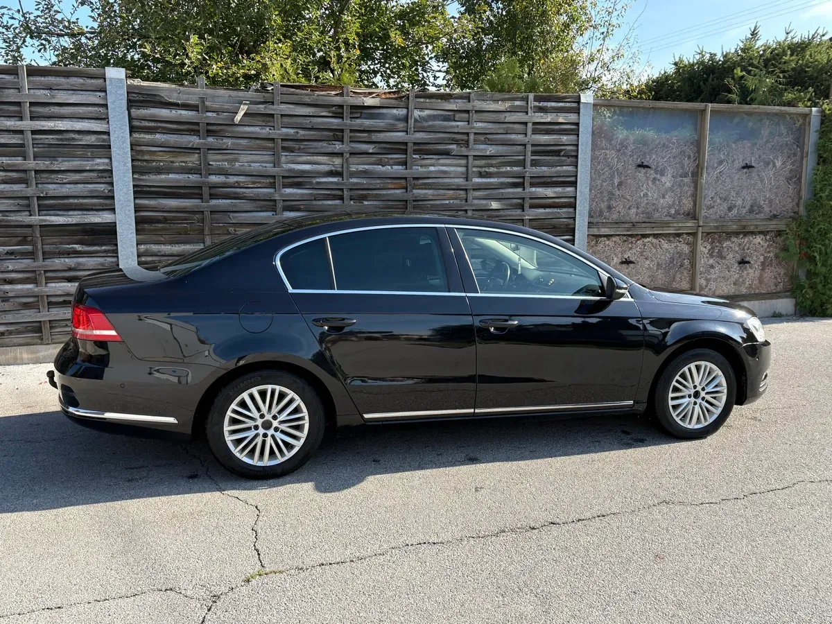 Volkswagen Passat 2013 photo 2