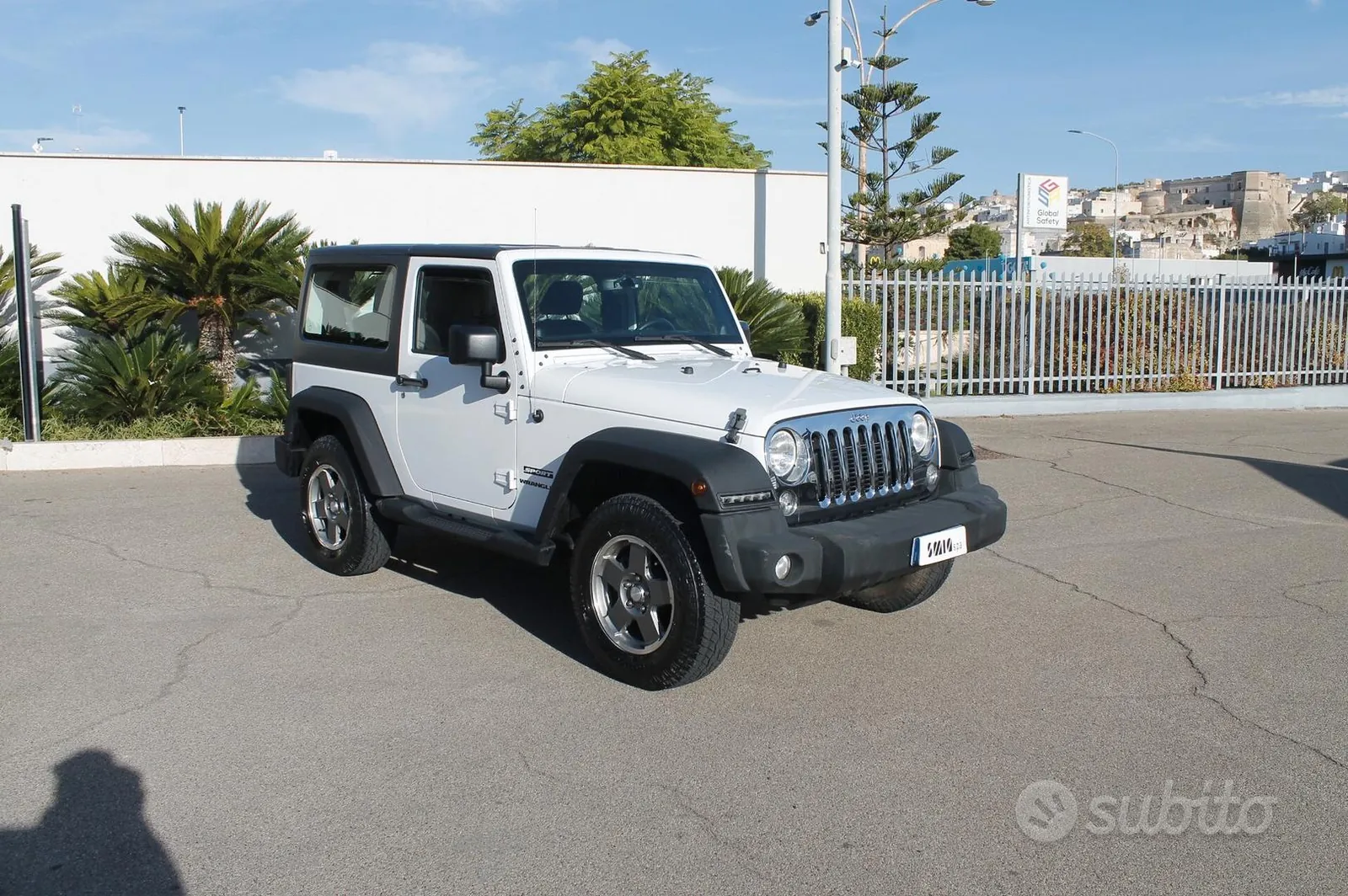 Jeep Wrangler 2015 photo 2