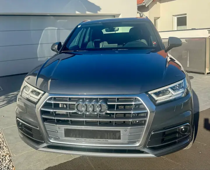 Audi Q5 2018 photo 2