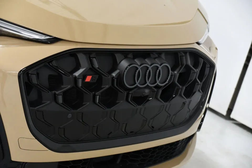 Audi Sq5 2025 photo 4