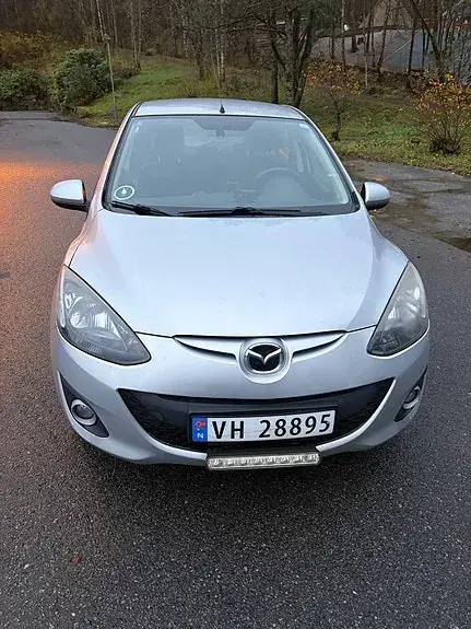 Mazda 2