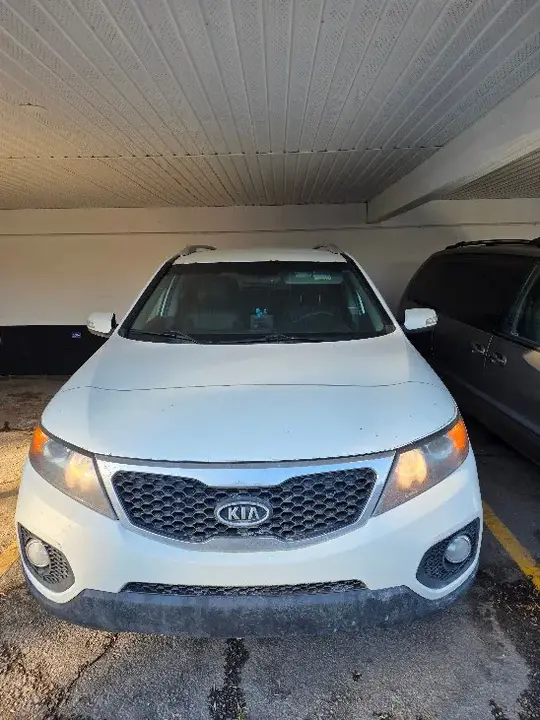 Kia Sorento 2012 photo 2