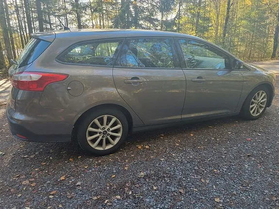 Ford Focus 2013 photo 4