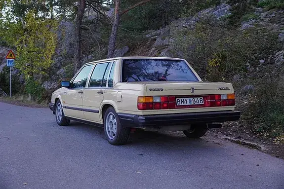 Volvo 740 1989 photo 3