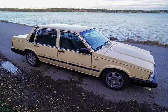 Volvo 740 1989 photo 4