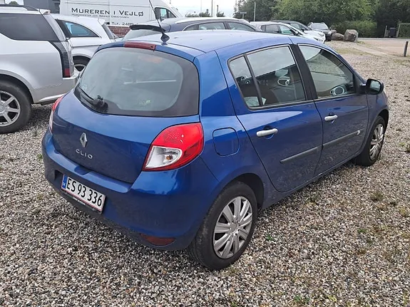 Renault Clio Ii 2009 photo 4