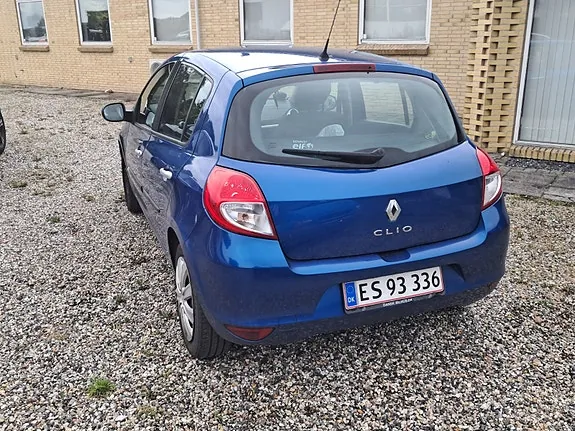 Renault Clio Ii 2009 photo 5