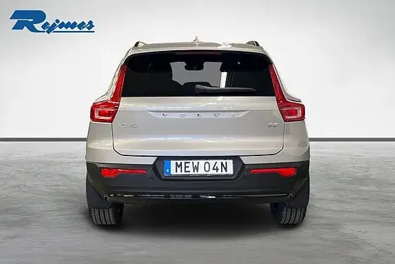 Volvo Xc40 2025 photo 3