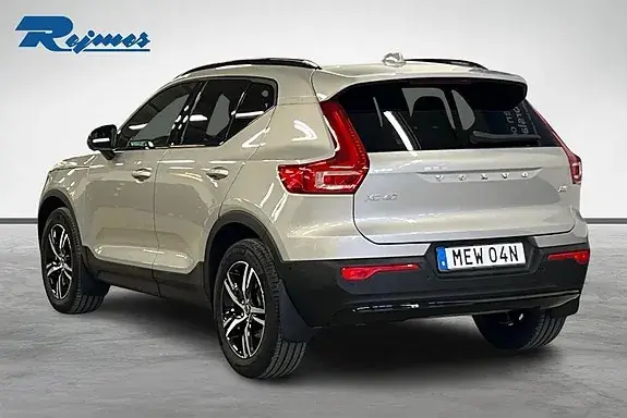 Volvo Xc40 2025 photo 2