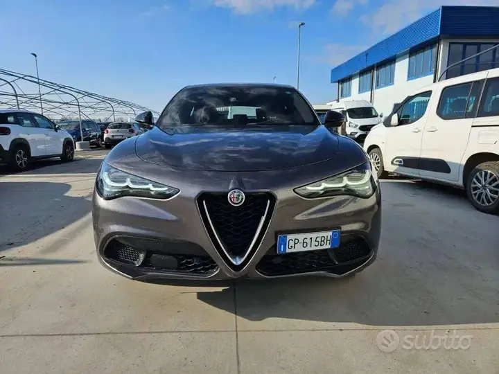 Alfa Romeo Stelvio 2023 photo 4