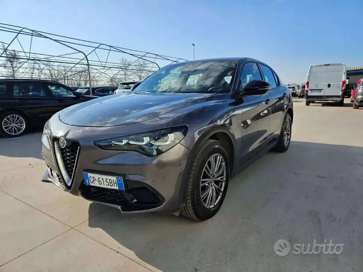 Alfa Romeo Stelvio 2023 photo 2