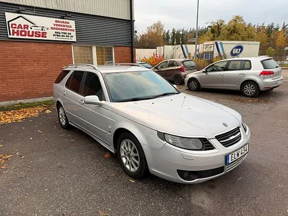 Saab 9-5 2010 photo 5