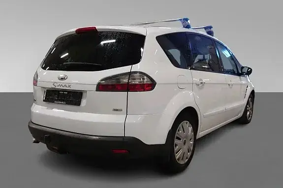 Ford S-Max 2010 photo 2