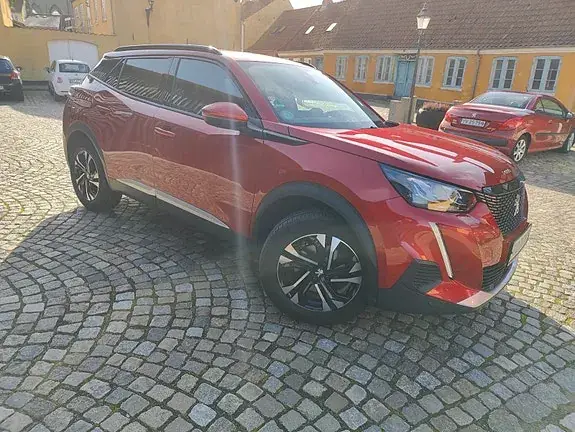 Peugeot 2008 2021 photo 3