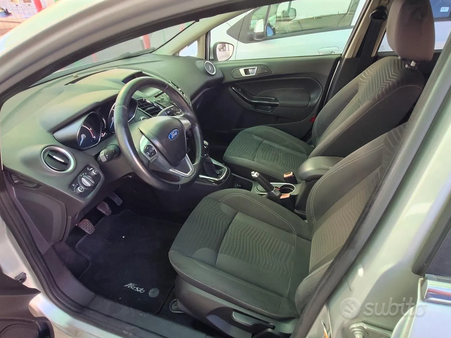 Ford Fiesta 2014 photo 5