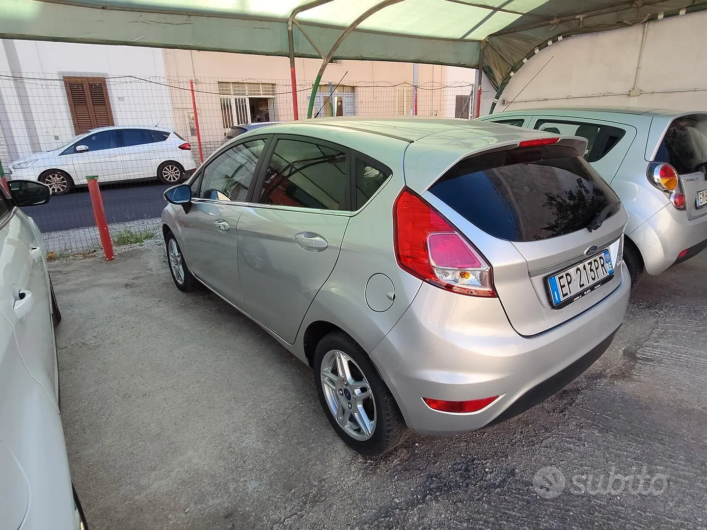 Ford Fiesta 2014 photo 3