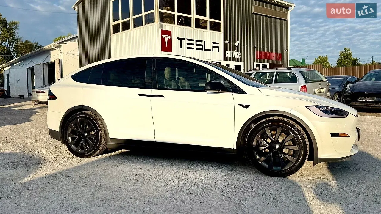 Tesla Model X 2022 photo 3