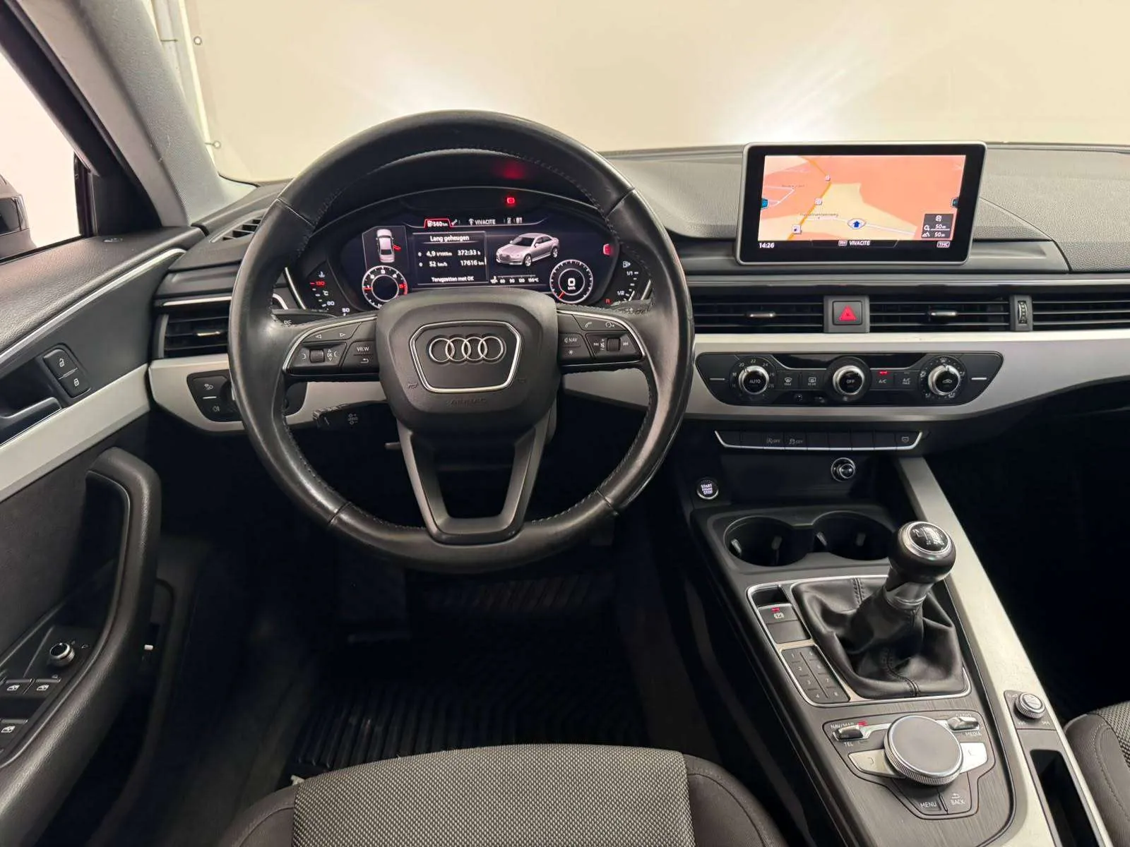 Audi A4 2016 photo 4