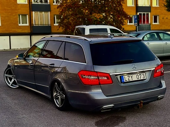 Mercedes-Benz E220 2012 photo 3