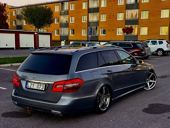 Mercedes-Benz E220 2012 photo 5