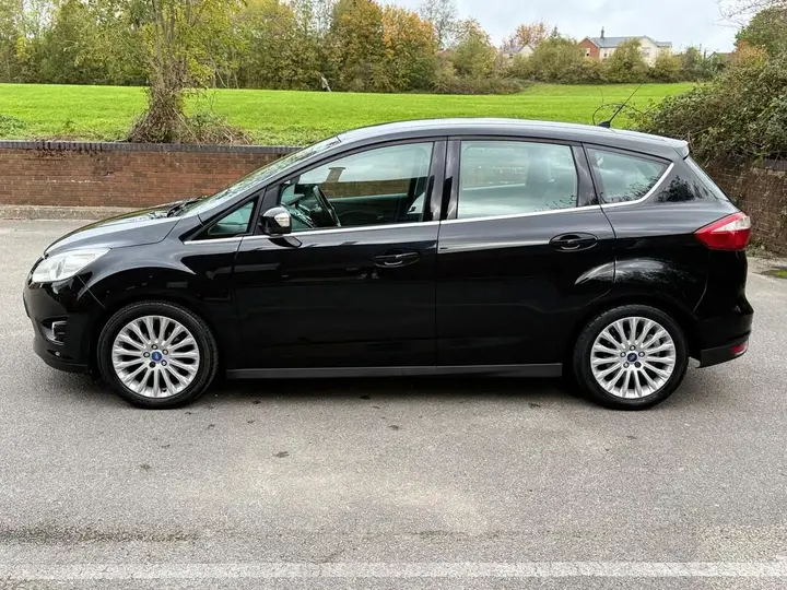 Ford C-Max 2012 photo 2