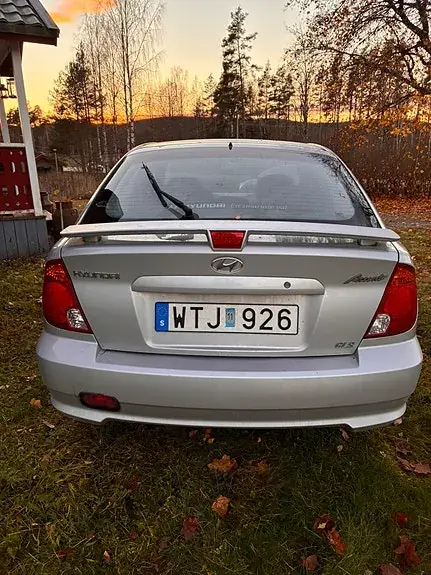 Hyundai Accent 2005 photo 3