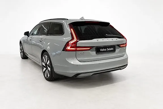 Volvo V90 2025 photo 2
