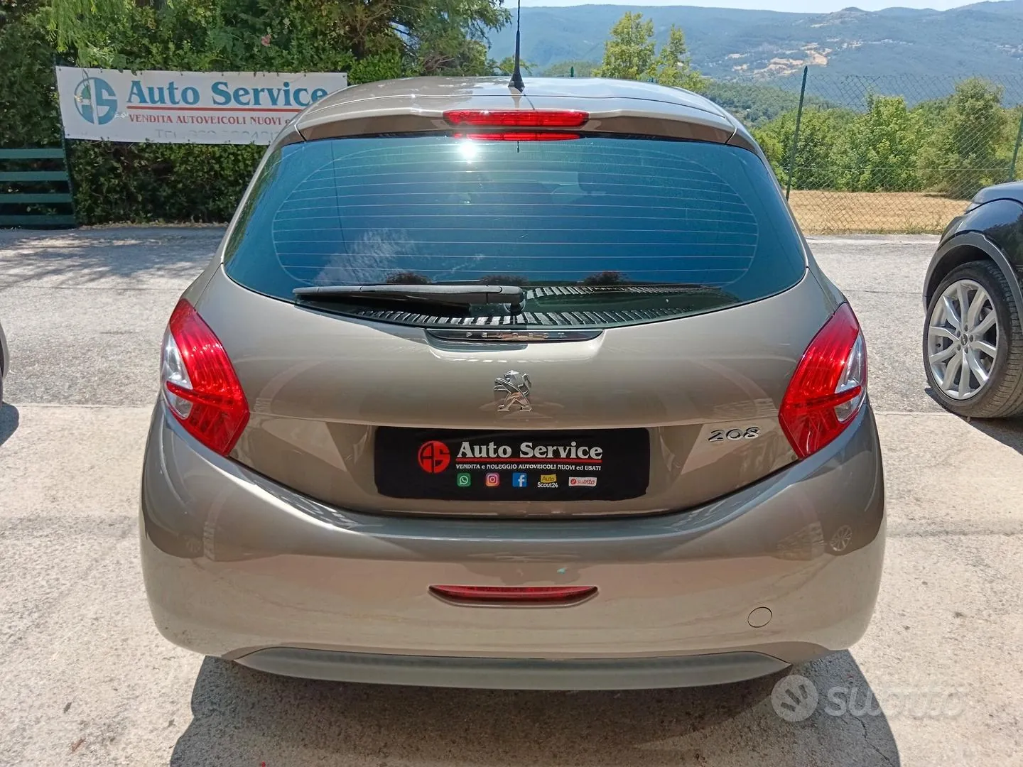 Peugeot 208 2015 photo 4
