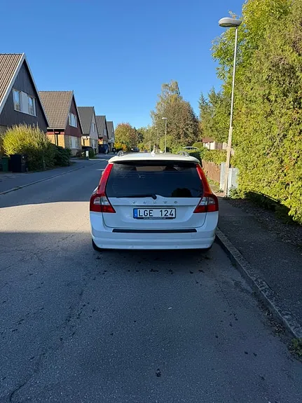 Volvo V70 2012 photo 3