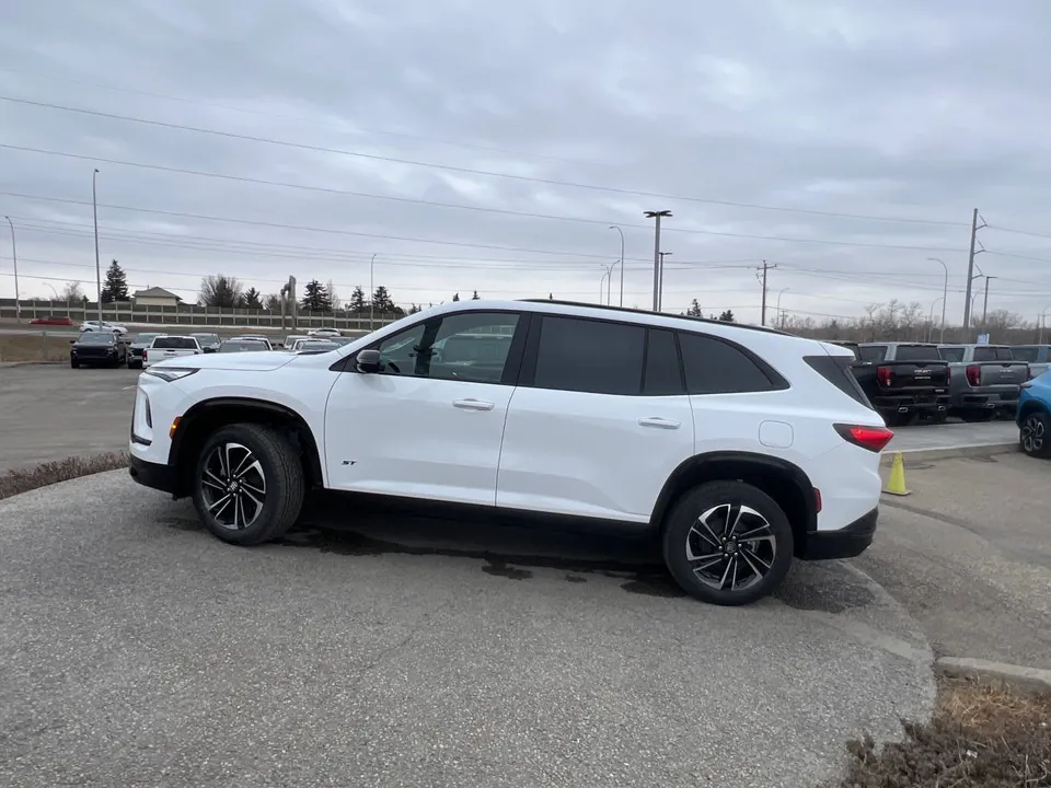 Buick Enclave 2026 photo 2