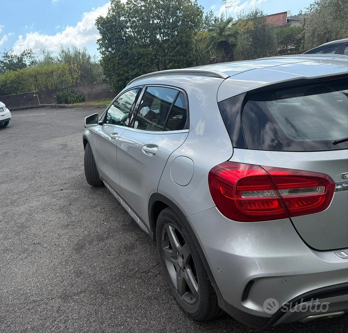 Mercedes-Benz Gla 2015 photo 2