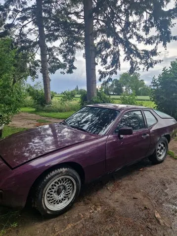 Porsche 924