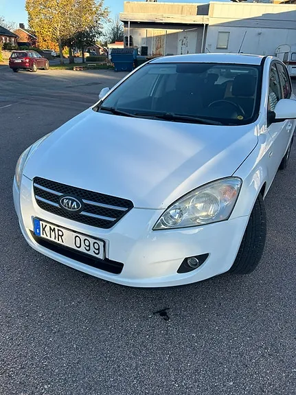 Kia Ceed 2009 photo 2