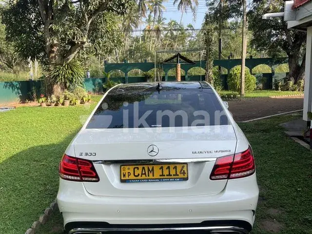 Mercedes-Benz E300 2015 photo 2