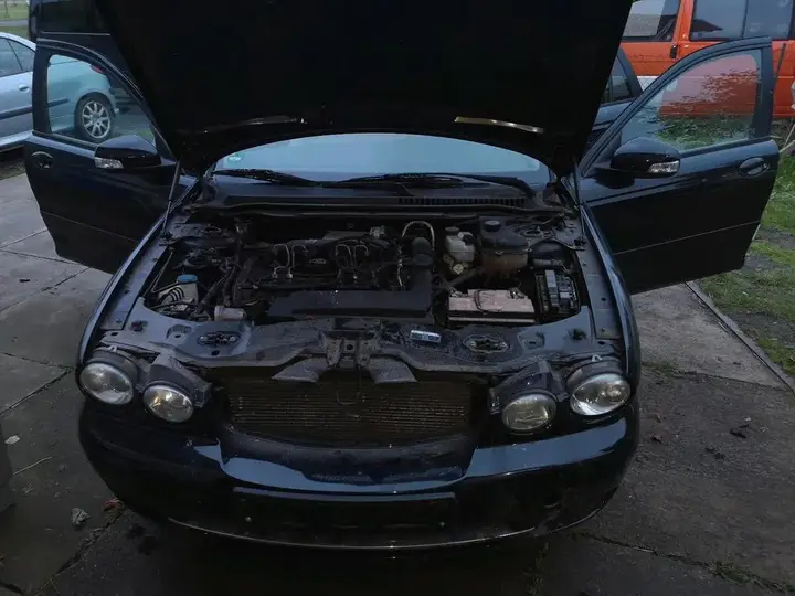 Jaguar X-Type