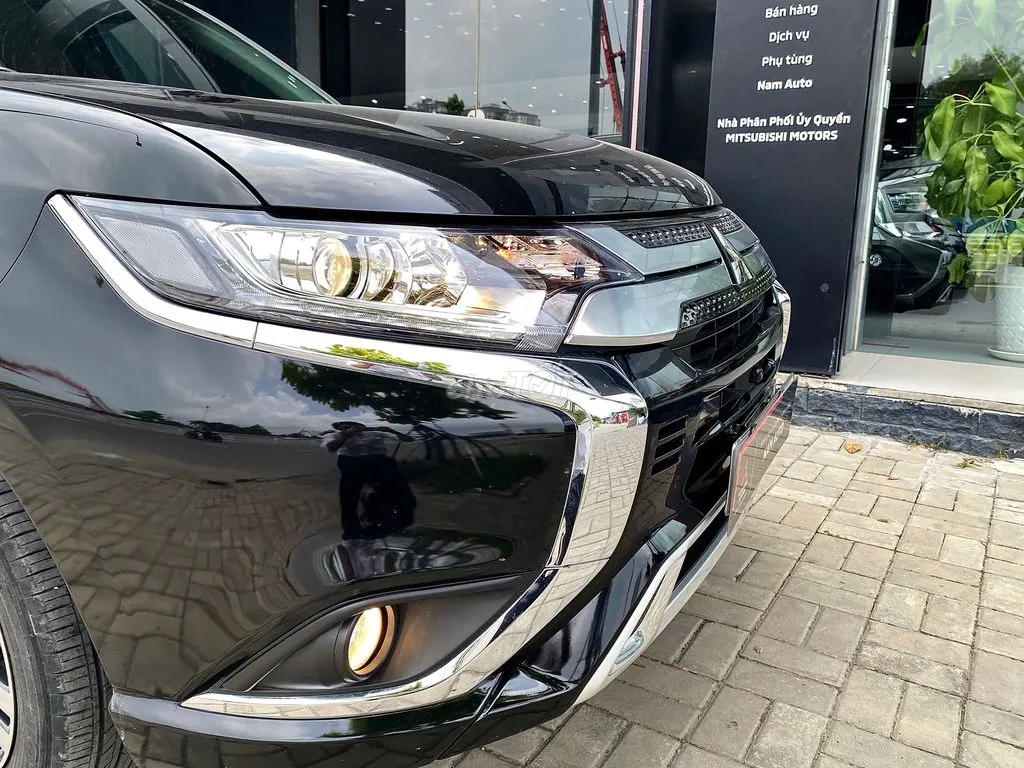 Mitsubishi Outlander 2023 photo 4