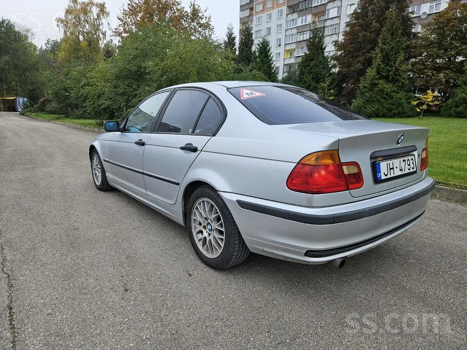 BMW 318 1998 photo 2