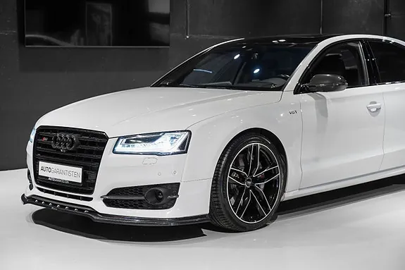 Audi S8 2016 photo 2