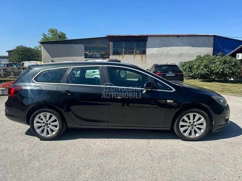 Opel Astra J 2014 photo 5