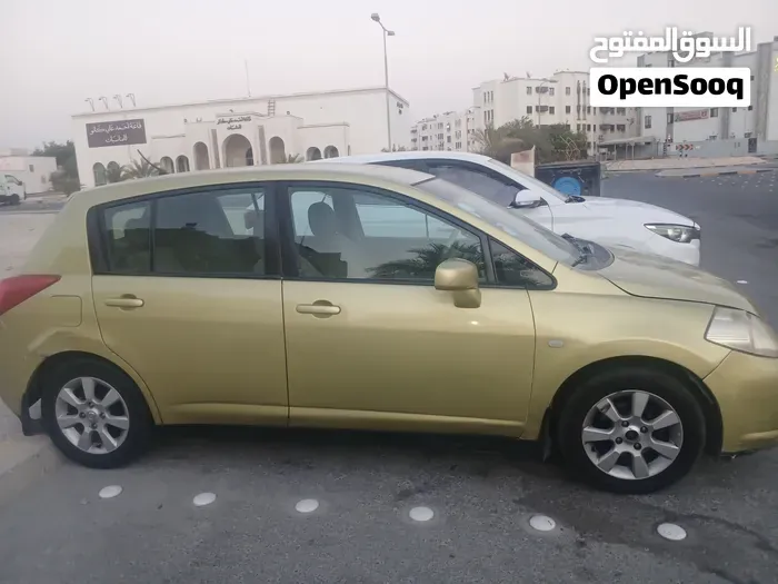 Nissan Tiida 2007 photo 2