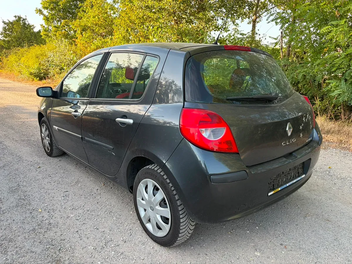 Renault Clio 2007 photo 3